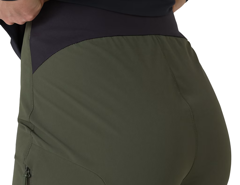 Rapha Women's Trail Pants in Dark Green/Green-3
