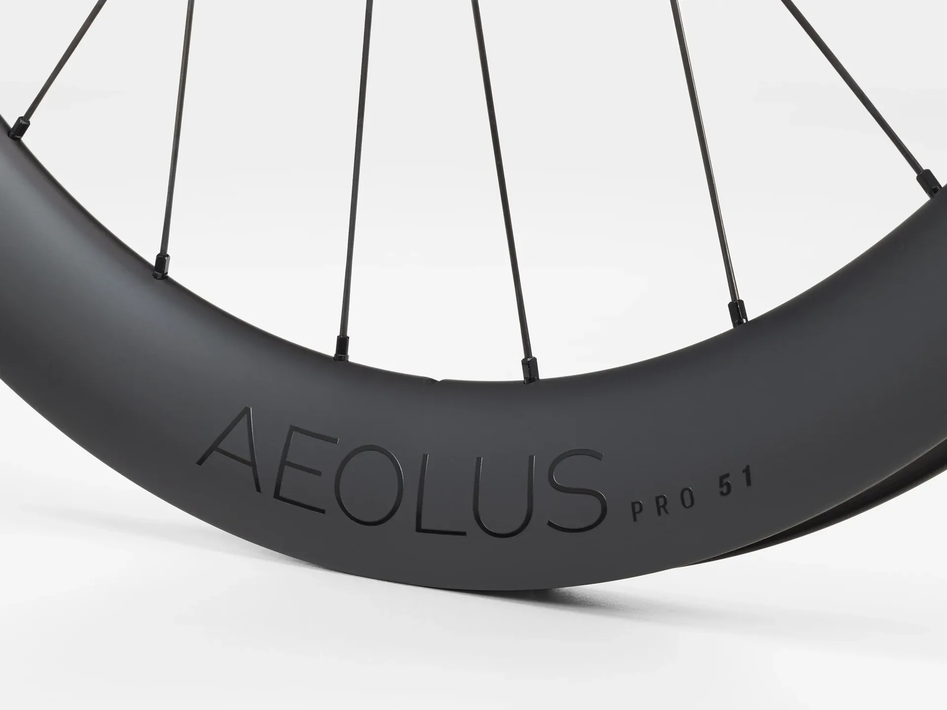 Bontrager Aeolus PRO51 TLR ディスク Bontrager Aeolus Pro 51 TLR Disc 700c Road Wheelset in Black