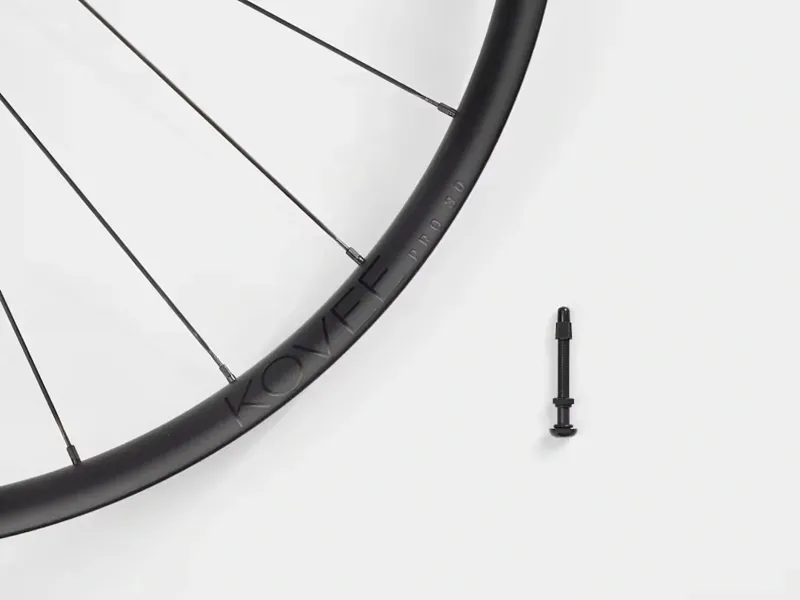 Bontrager Kovee Pro 30 TLR Boost 29 In SRAM XD Carbon Rear Wheel in Black-2