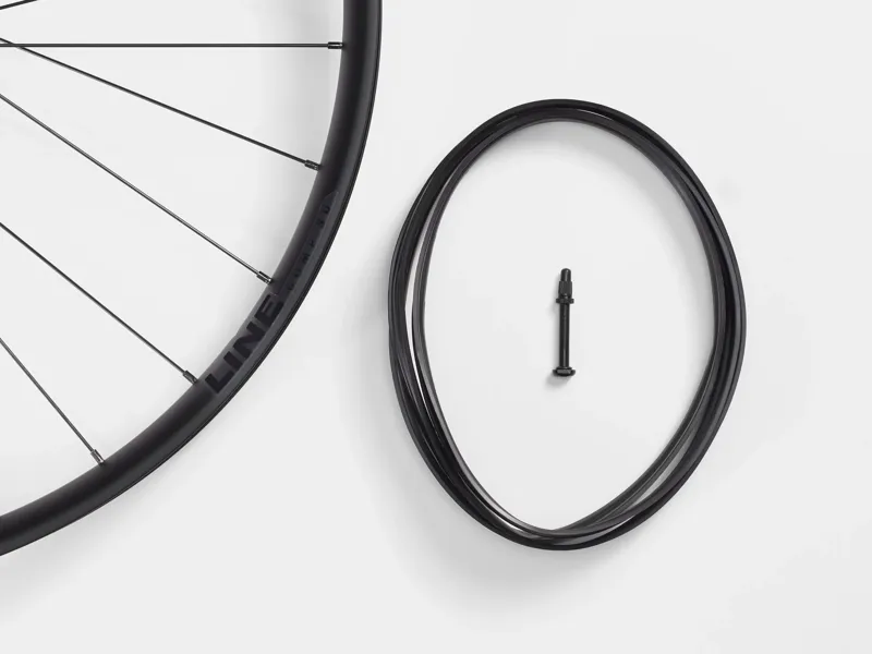 Bontrager Line Comp 30 TLR Boost 27.5 Inch Front MTB Wheel in Black-4