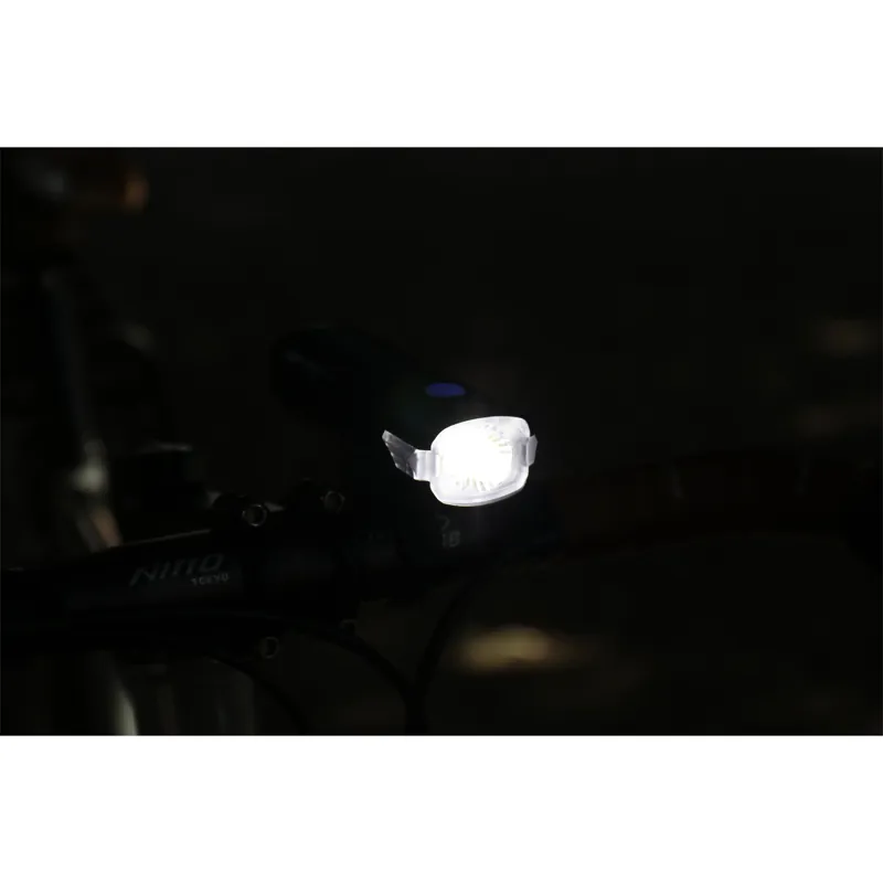 Cateye AMPP 1700 Front Bike Light in Black-3