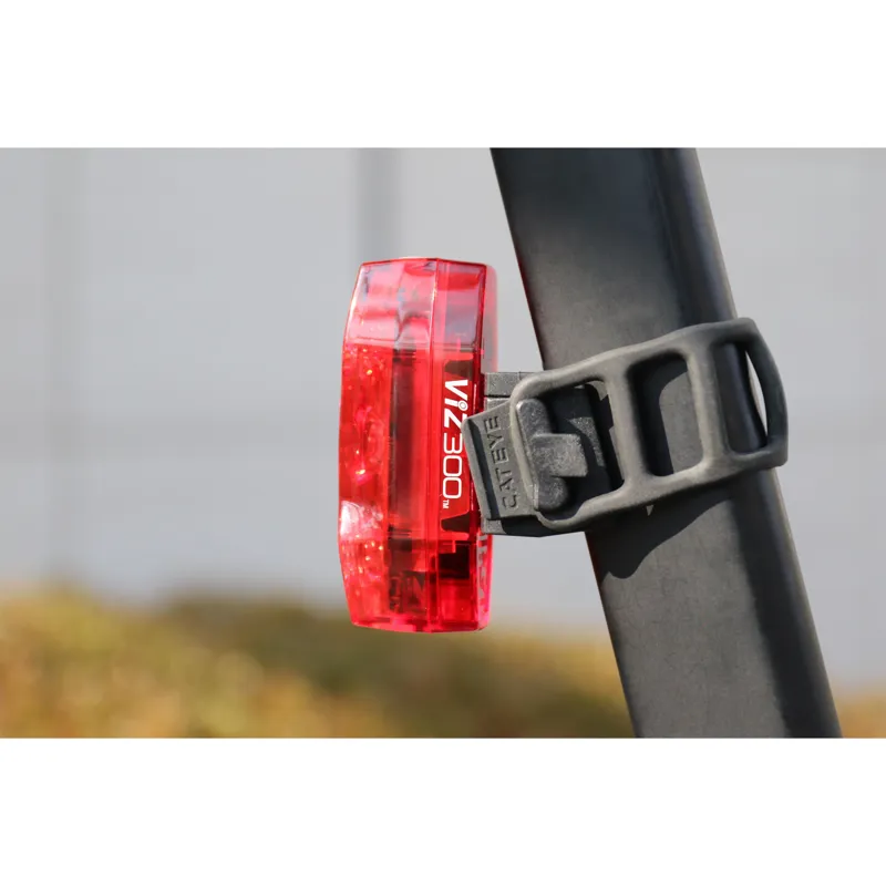 Cateye Viz 300 USB-C Rear Bike Light in Red-2