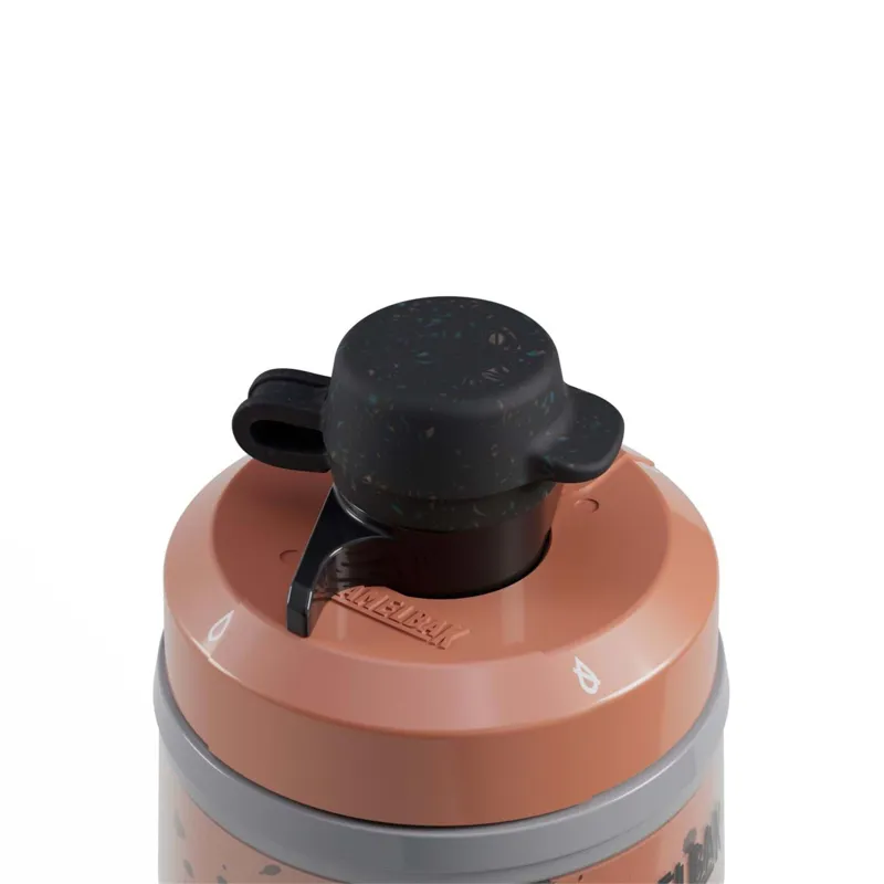 Camelbak Podium Dirt Series Chill 21oz/620ml Bottle in Sierra Red-2