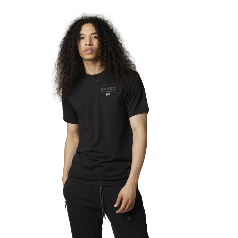 Fox Racing Big Influence Short Sleeve Tech T-Shirt in Black