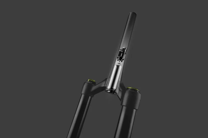 Giant Clutch Fork Core Storage in Black-1