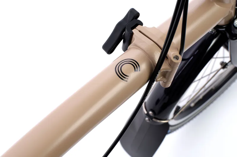 Brompton C Line 4-Speed Folding Bike 2026 in Dune Sand-4