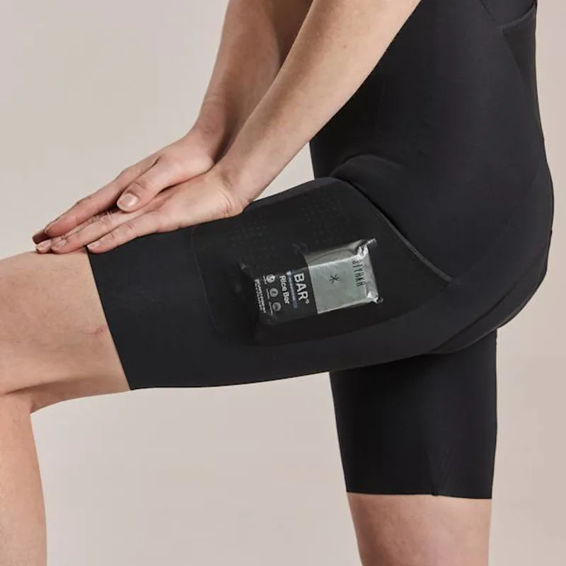 Rapha Women's Brevet Cargo Bib Shorts III in Black/White-4