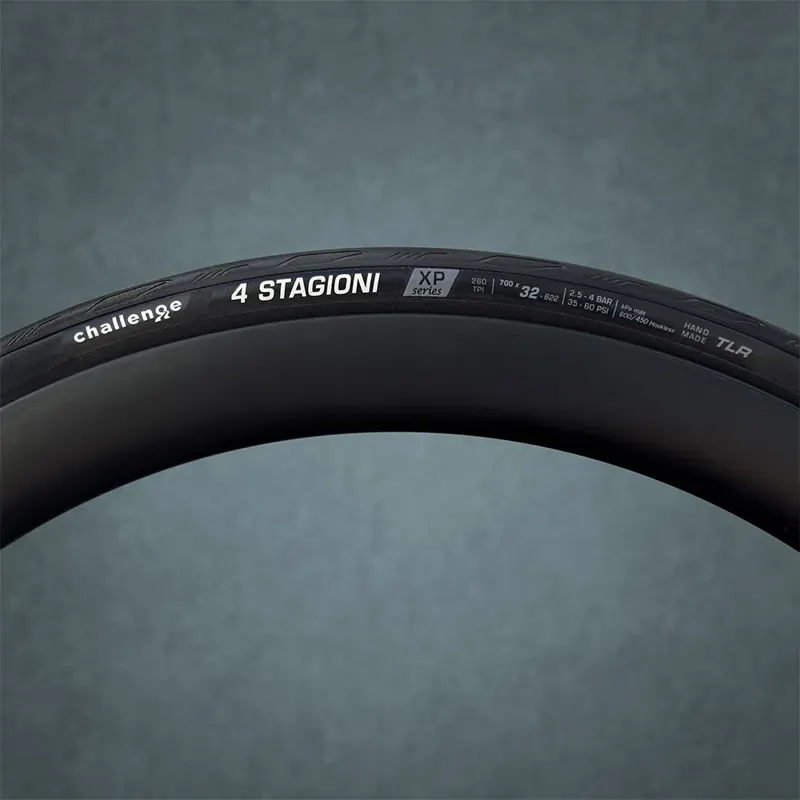 Challenge 4 Stagioni XP Handmade TLR 700c Road Tyre in Black-1