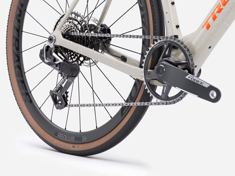 Trek Checkmate SLR 7 AXS 2026 in Era White/Buff Beige-5