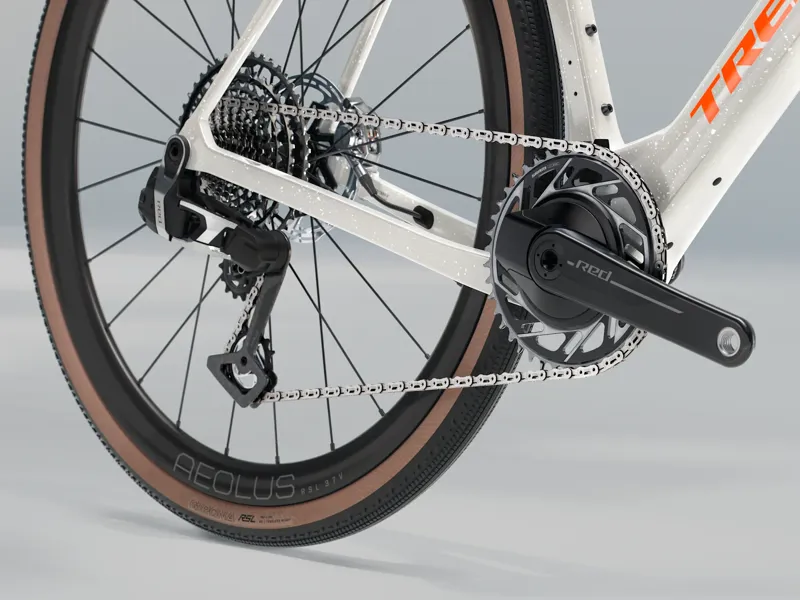 Trek Checkmate SLR 9 AXS Gravel Bike 2026 in Era White/Buff Beige-4