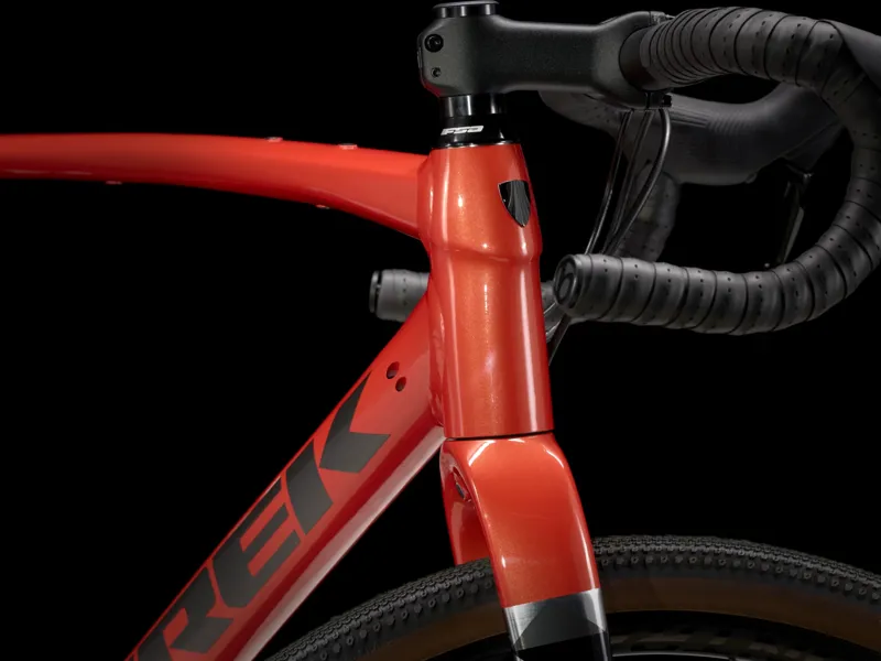 Trek Checkpoint ALR 5 Gravel Bike 2024 in Lava Red-3