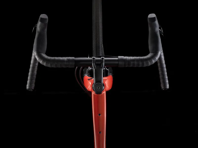 Trek Checkpoint ALR 5 Gravel Bike 2024 in Lava Red-4