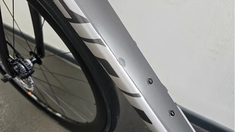 EX DISPLAY Giant Defy Advanced Pro 2 Road Bike MediumLarge 2026 in Stealth Chrome-3