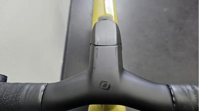 EX DEMO Scott Solace Gravel eRIDE 10 Electric Gravel Bike 56cm 2026 in Yellow-3