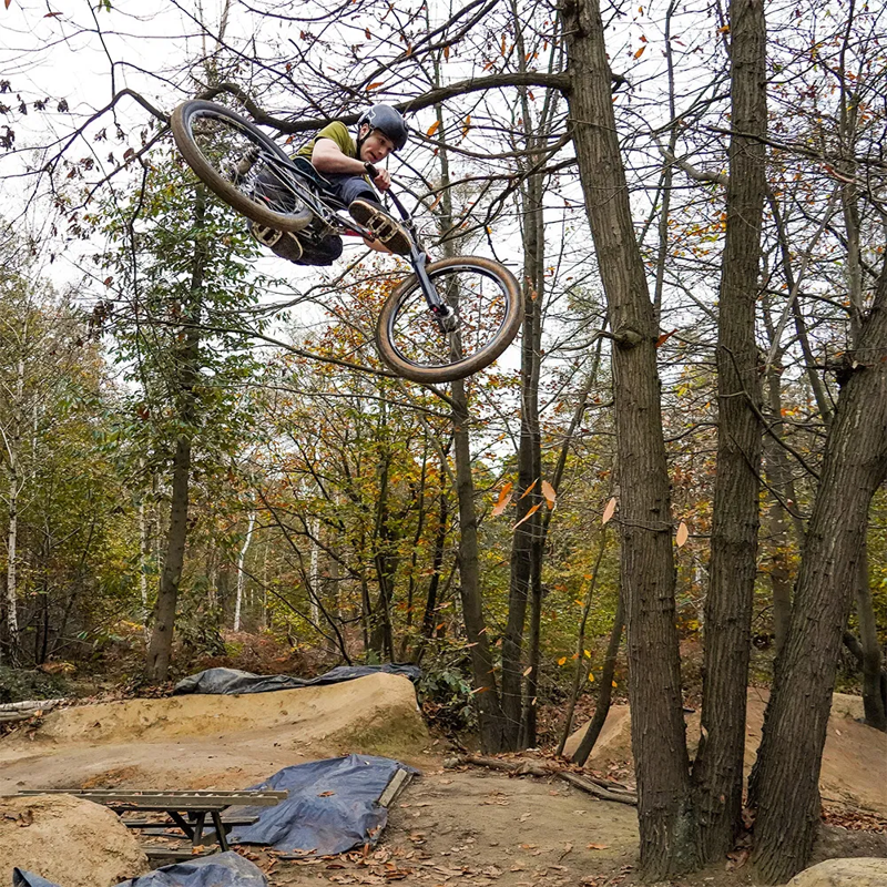 DMR DJ24 Dirt Jump and Street Tyre 24 x 2.1in in Skinwall-8