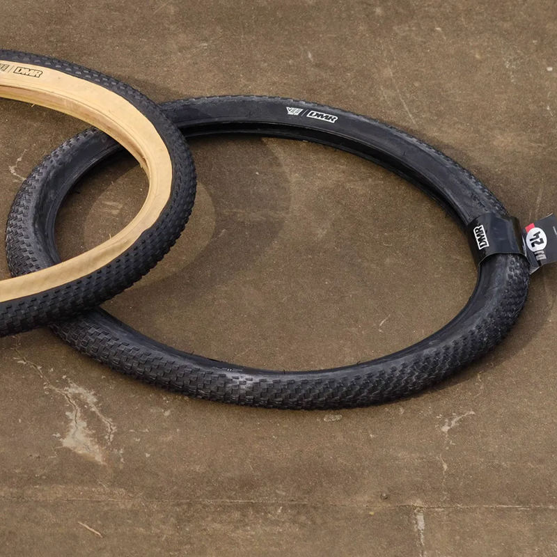 DMR DJ24 Dirt Jump and Street Tyre 24 x 2.1in in Black-2