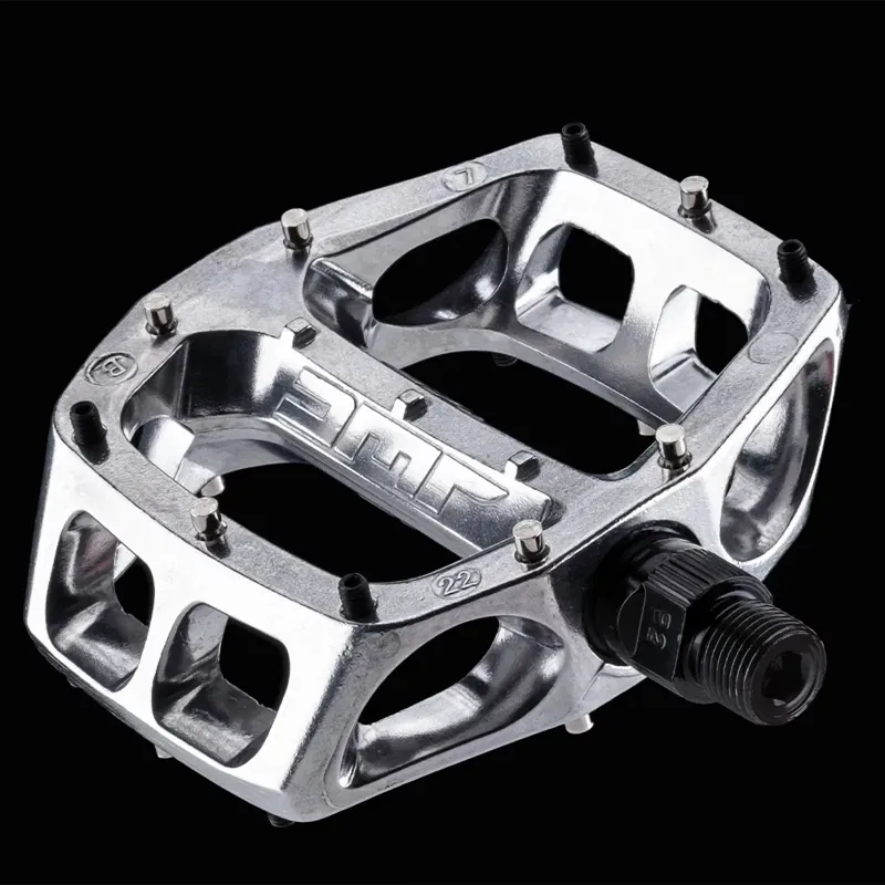 DMR V8 Classic in Silver-4