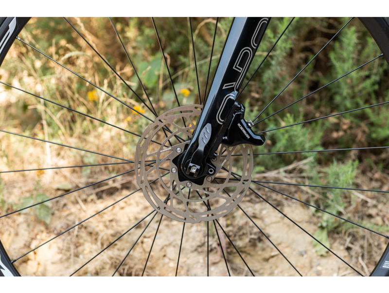 DODGY BRAKES Orro Terra Gravel Flat Bar 105 R900 Gravel Bike 2023 in Silver -3