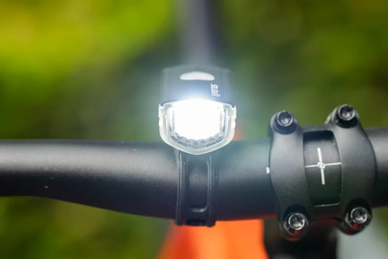 Syncros SHL-01 300 Lumen Front Light in Black-2