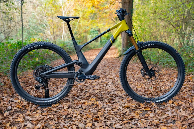 Scott Genius ST 900 Tuned Full Suspension Mountain Bike 2024 in Black/Green-13