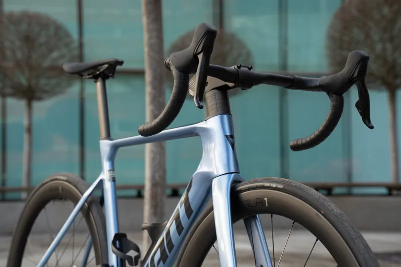 Giant Propel Advanced Pro 1 Road Bike 2025 in Frost Silver-4