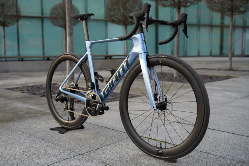 Giant Propel Advanced Pro 1 Road Bike 2025 in Frost Silver-2