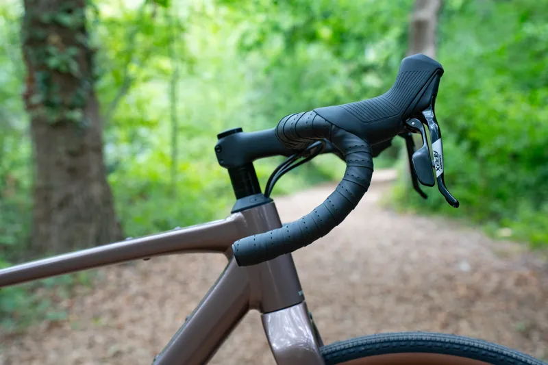 Trek Checkpoint ALR 5 Gravel Bike 2026 in Bronze Age-11