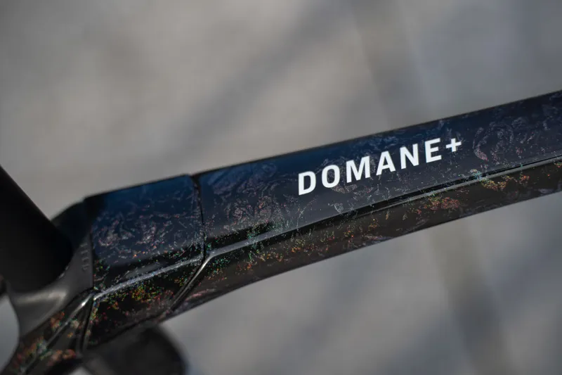 Trek Domane+ SLR 7 Ultegra Di2 Electric Road Bike 2025 in Carbon Smoke Prismatic Marble-10