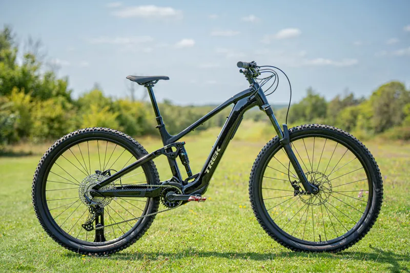 Trek Fuel+ EX 5 Gen 2 Electric Full Suspension Mountain Bike 2026 in Trek Black / Purple Splatter-5