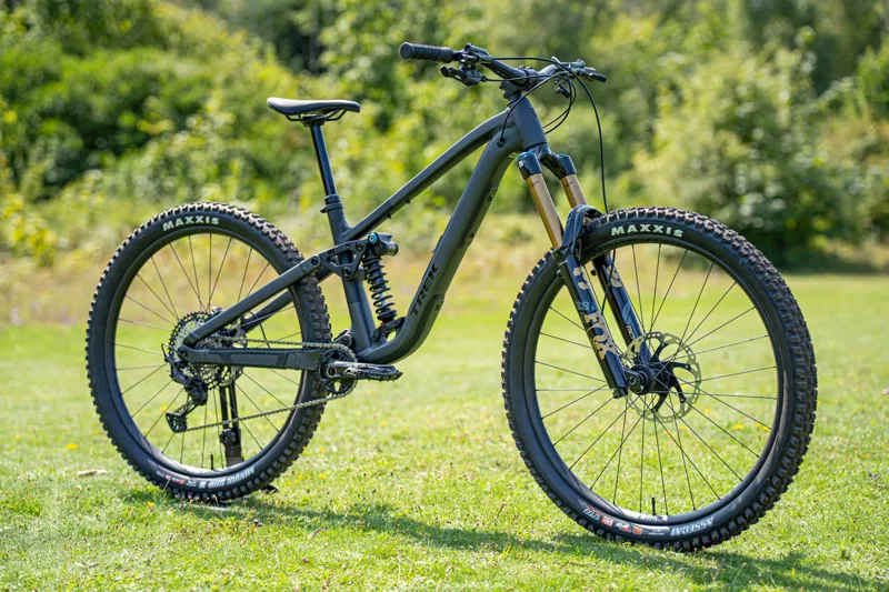 Trek Fuel LX 9 XT Gen 7 Full Suspension Mountain Bike 2026 in Lithium Grey-1