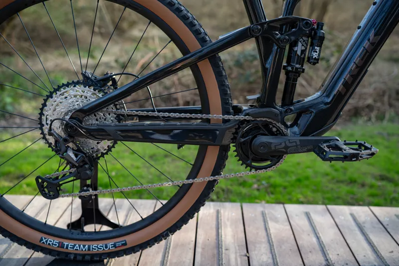 Trek Fuel EXe 9.7 SLX/XT Electric Full Suspension Mountain Bike 2025 in Deep Smoke-11