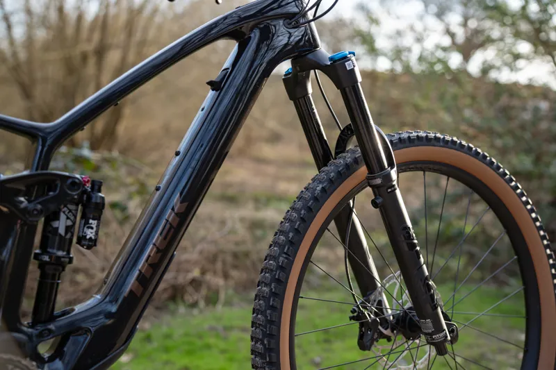 Trek Fuel EXe 9.7 SLX/XT Electric Full Suspension Mountain Bike 2025 in Deep Smoke-13