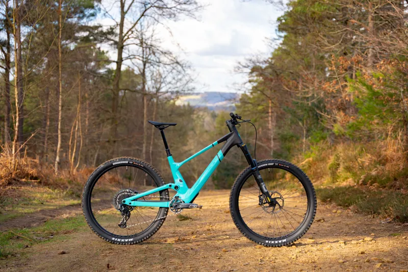 Scott Genius ST 910 Full Suspension Mountain Bike 2025 in Blue-2