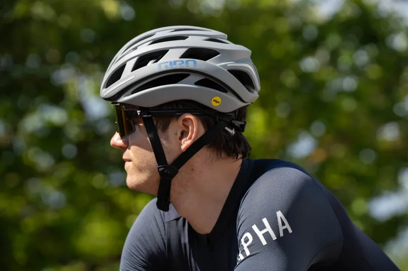 Giro Helios Spherical MIPS Road Helmet in Matte Shark-4