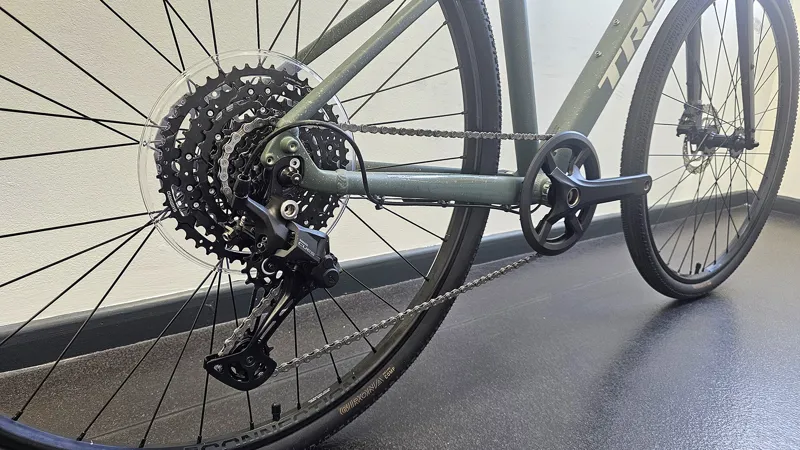 EX DISPLAY Trek FX Sport AL 3 Hybrid Bike Medium 2027 in Keswick Green-2