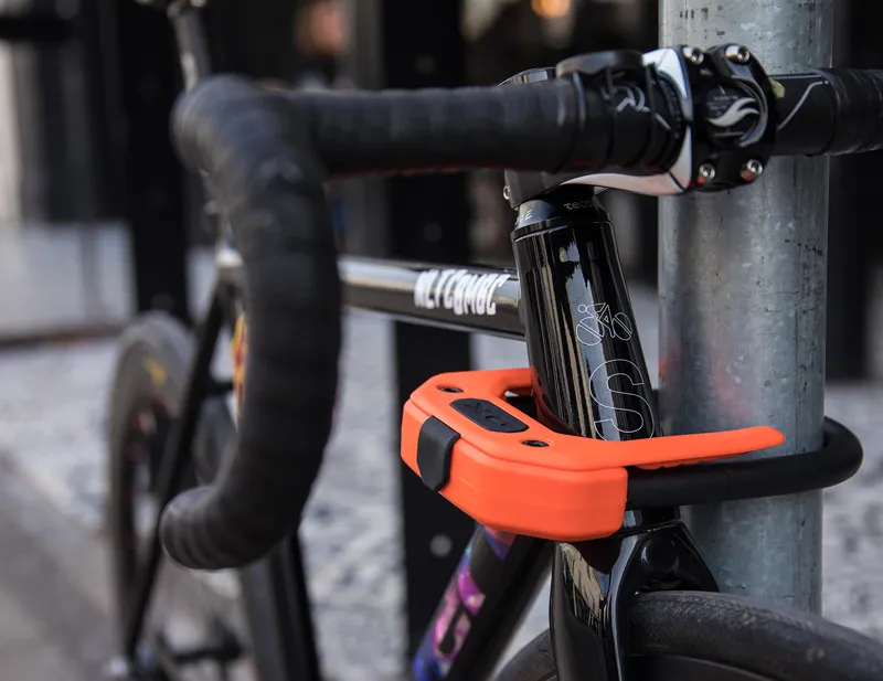 Hiplok DX Hardened Steel D-Lock in Orange-5