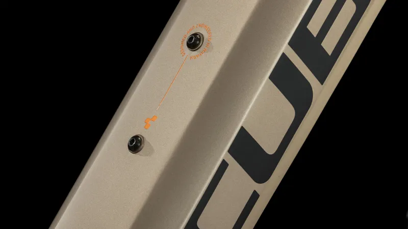 Cube Reaction Hybrid Performance 625 Electric Mountain Bike 2024 in Metalbrown -3