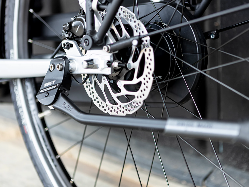 Trek District+ 8 Lowstep Electric Hybrid Bike 2022 in Quicksilver-2