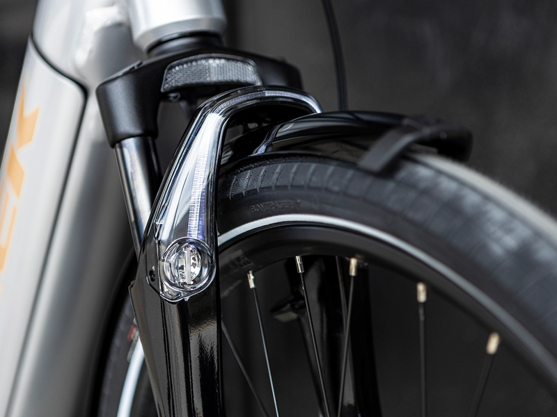 Trek District+ 8 Lowstep Electric Hybrid Bike 2022 in Quicksilver-6