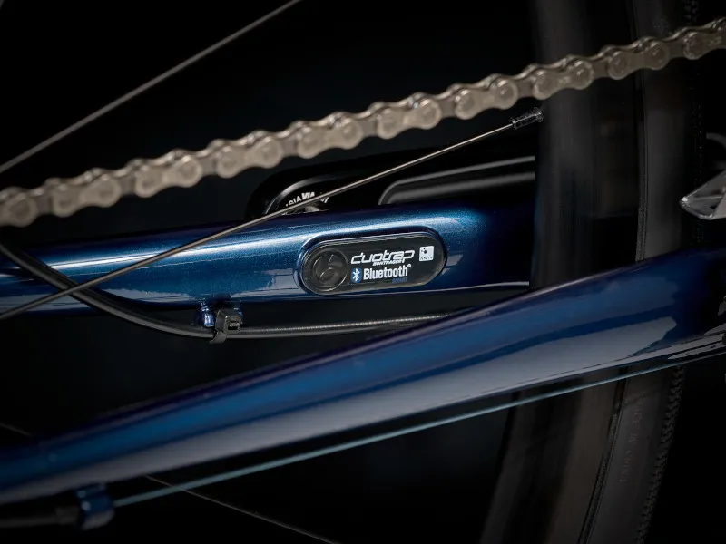 Trek Domane AL 2 Disc Road Bike 2022 in Mulsanne Blue-3