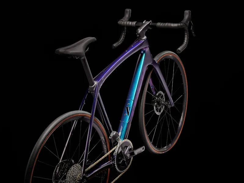 Trek Domane SL 6 eTap Gen 4 Carbon Road Bike 2024 in Deep Dark Blue-1