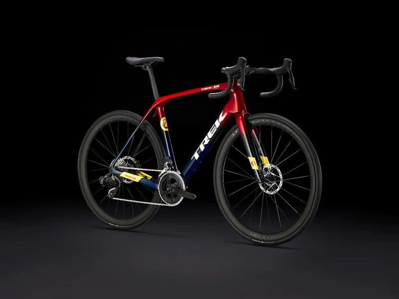 Trek Domane SLR 6 Etap Gen 4 Carbon Road Bike 2024 in Metallic Red Smoke/Blue Smoke-1