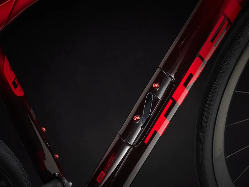 Trek Domane SLR 7 Gen 4 Carbon Road Bike 2025 in Red Carbon Smoke-2