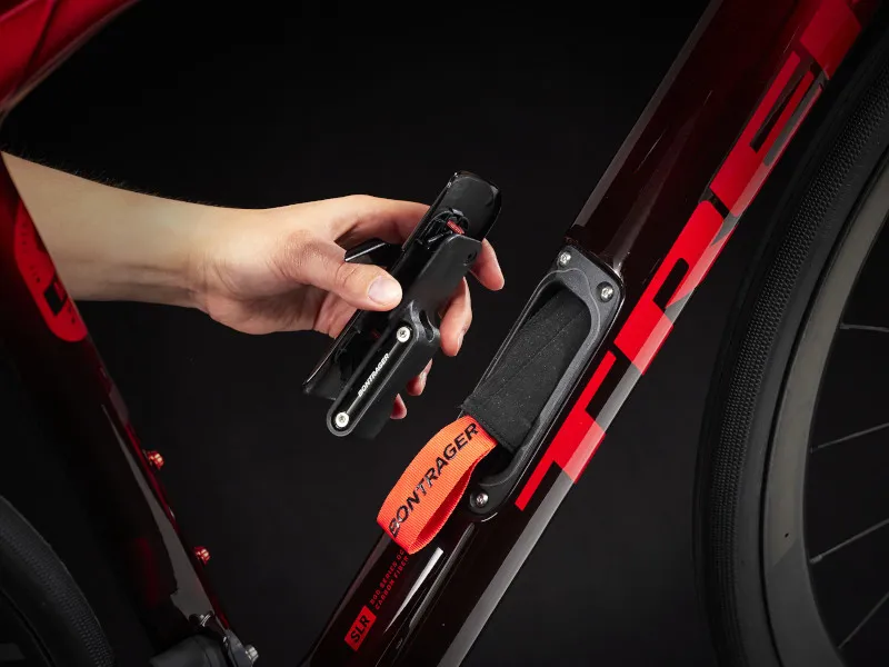 Trek Domane SLR 7 Gen 4 Carbon Road Bike 2025 in Red Carbon Smoke-3