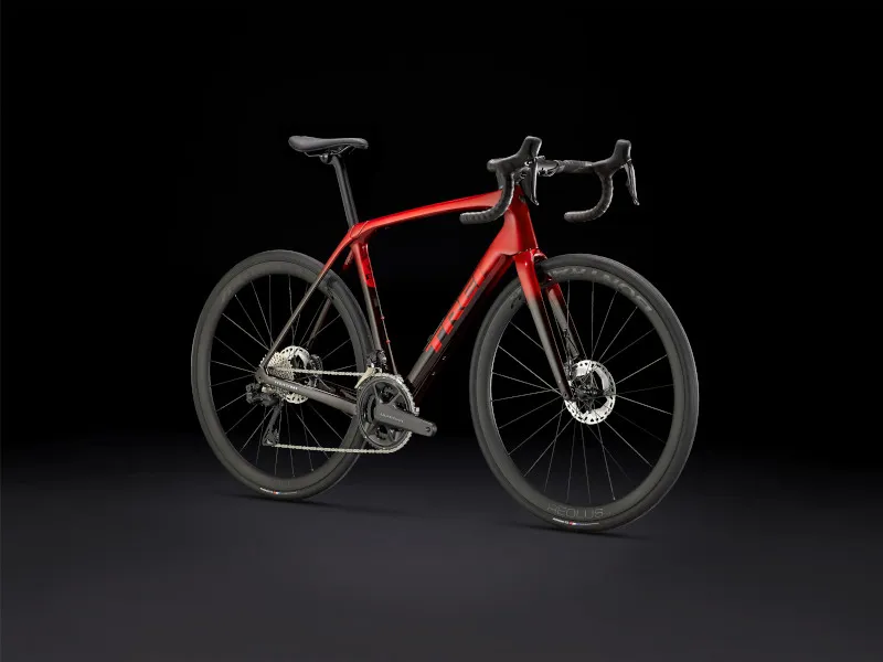 Trek Domane SLR 7 Gen 4 Carbon Road Bike 2025 in Red Carbon Smoke-10