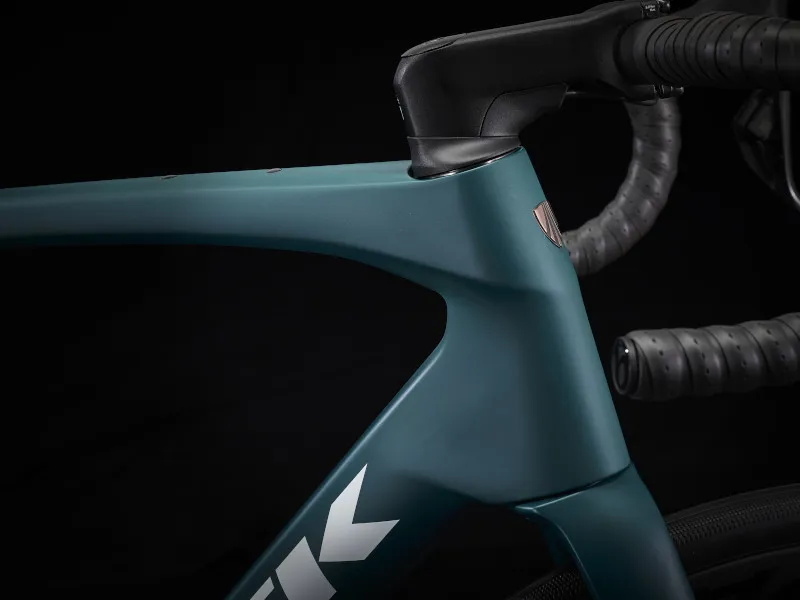 Trek Domane SLR 7 Gen 4 Carbon Road Bike 2023 in Juniper-5