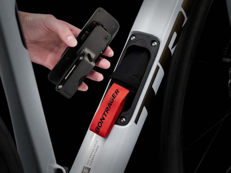 Trek Domane SL 5 Gen 4 Road Bike 2024 in Plasma Grey-4