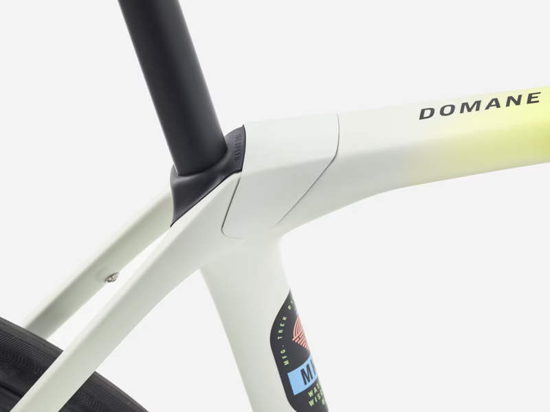 Trek Domane SL 6 Gen 4 Road Bike 2026 in Era White/Glowstick/Coral Fade-2
