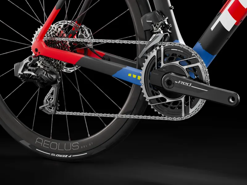 Trek Domane SLR 9 AXS Gen 4 Carbon Road Bike 2025 in Trek Black-3