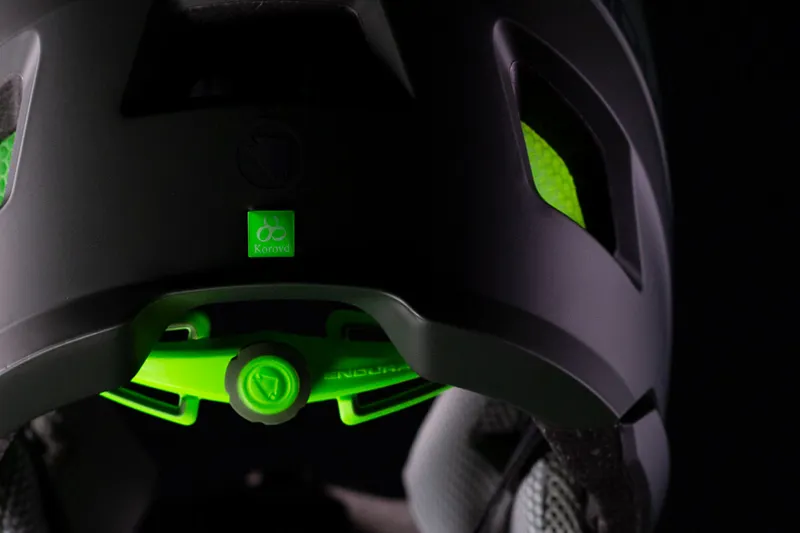 Endura MT500 Full Face Helmet in White-1